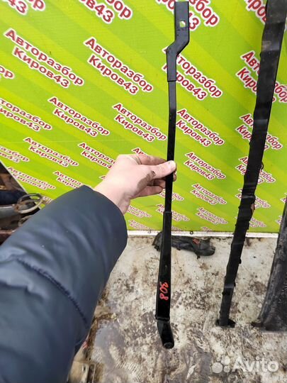 Peugeot 308 Поводок стеклоочистителя