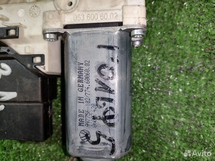 Моторчик стеклоподъемника Volkswagen Golf