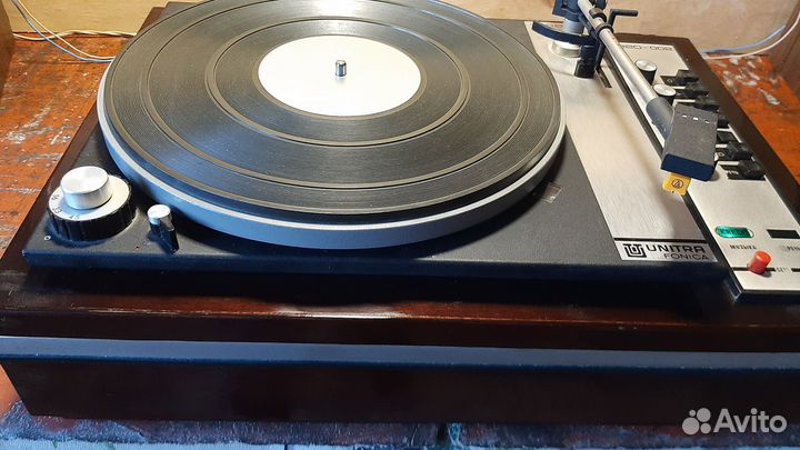 Виниловый проигрыватель Вега 002 Стерео