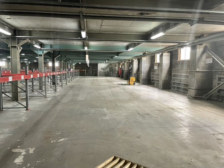 Теплый Склад, 3000 м² с пандусом