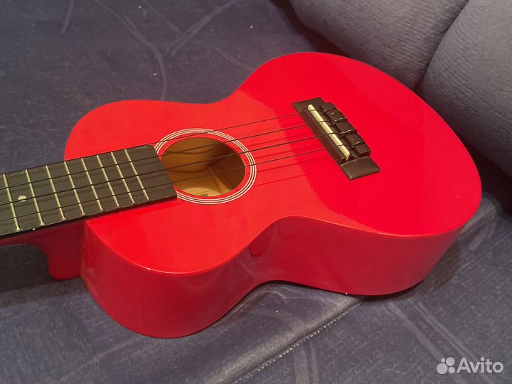 Укулеле noir BY baton rouge nuis - OR