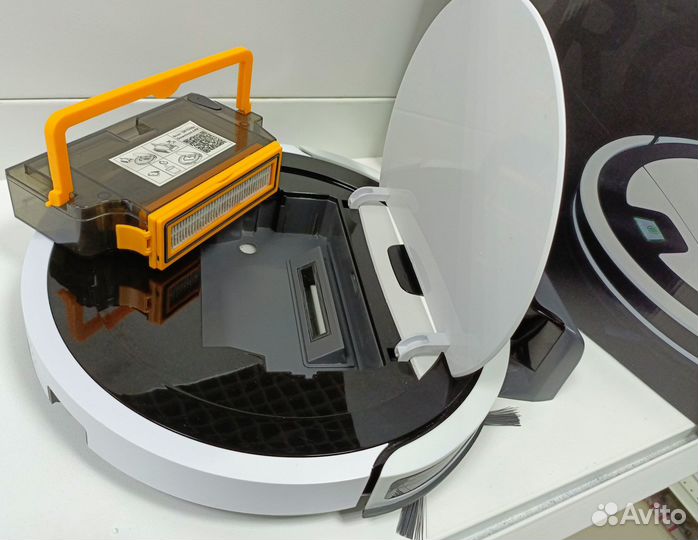 Робот Vitek для идеальной сухой и влажной уборки