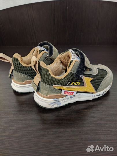 Кроссовки для мальчика