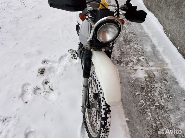 Suzuki Djebel 200