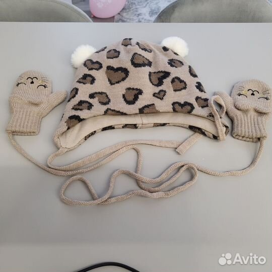 Демисезонные шапки для девочки