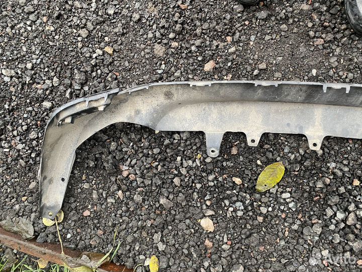 Накладка заднего бампера Toyota Camry 70