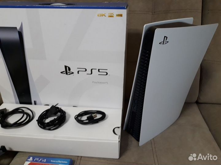Sony PS5 с дисководом, 2 геймпада, 15 игр
