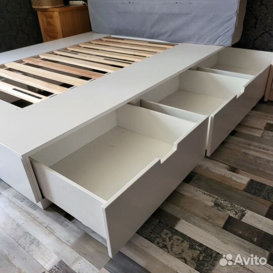 Кровать IKEA 160х200 с матрасом