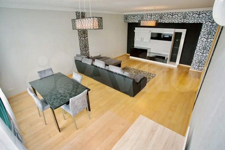 3-к. квартира, 140 м², 5/5 эт.