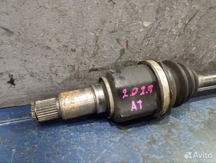 Привод передний правый Suzuki Grand Vitara 3 TD