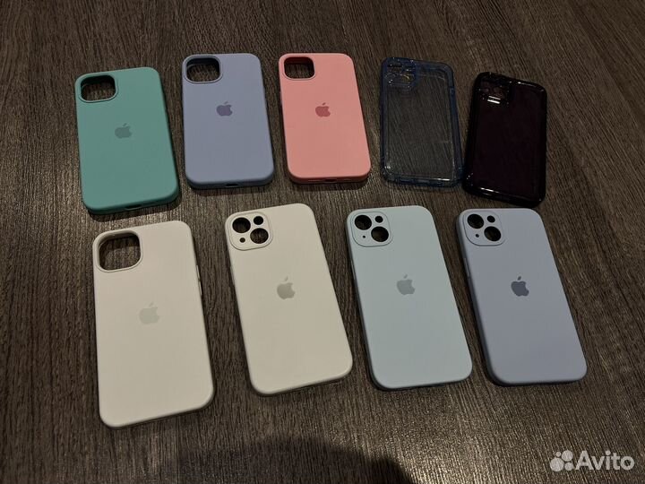 Чехлы на iPhone 13