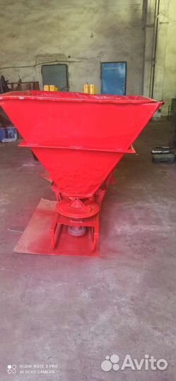 Разбрасыватель песка