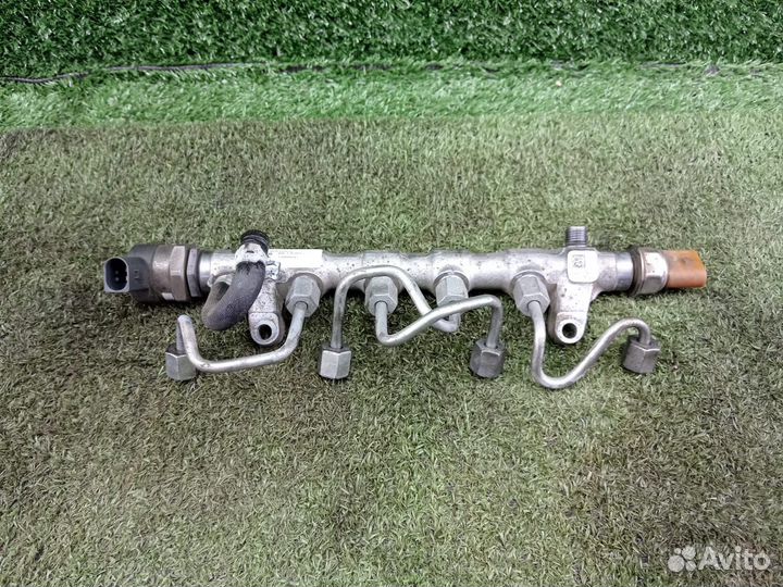 Топливная рампа Audi Q3 8U