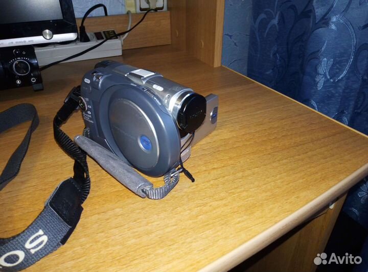 Видео камера Sony