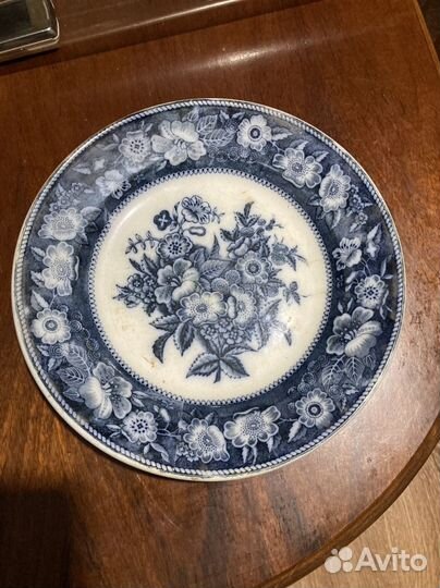 Старинная тарелка