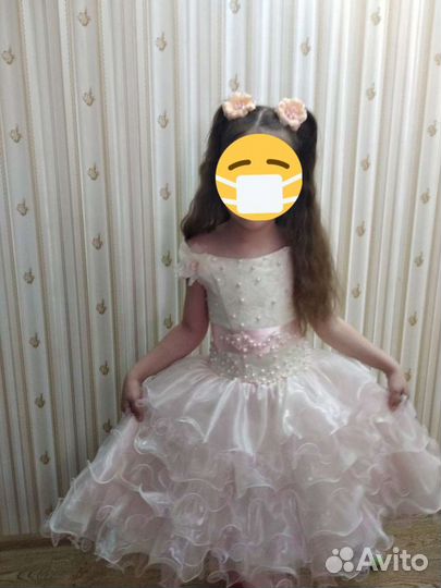 Платье праздничное для девочки на рост 116-122