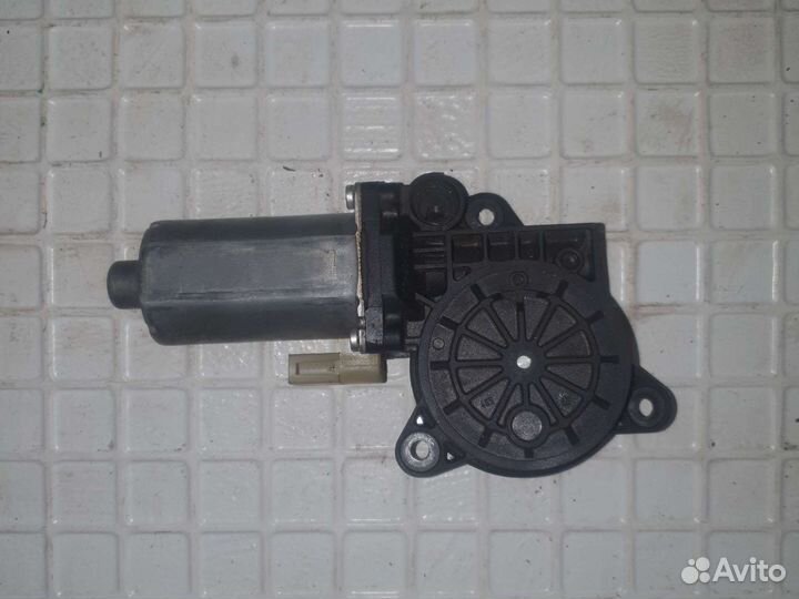 Моторчик стеклоподьемника передний ford fusion