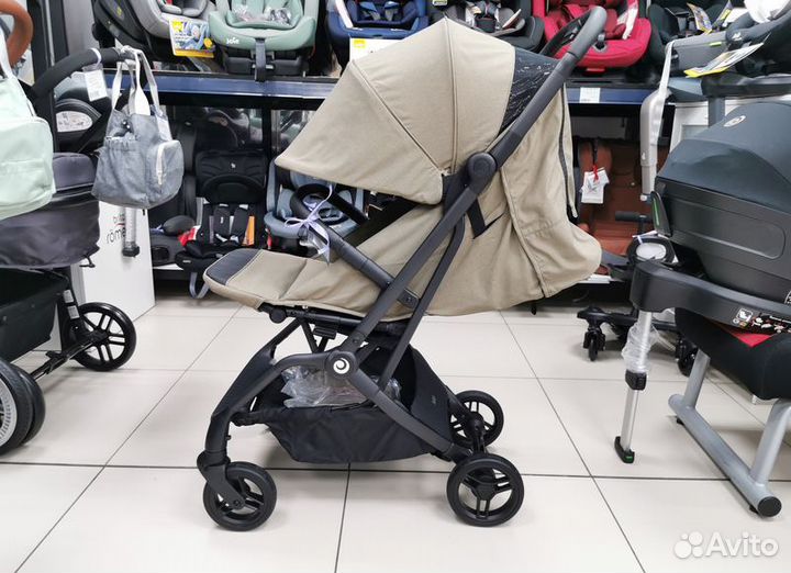 Детская прогулочная коляска Tutis Jogo