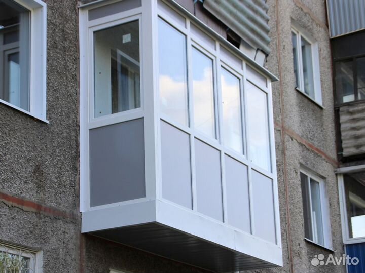 Остекление и отделка балконов