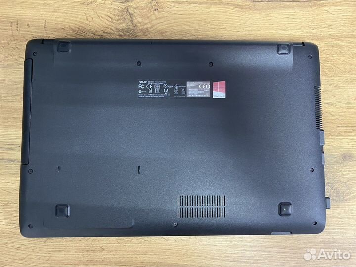 15.6 Asus, 2 ядра, 4 гига, 120 SSD, есть нюанс