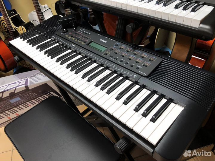 Yamaha PSR-E273 - Синтезатор