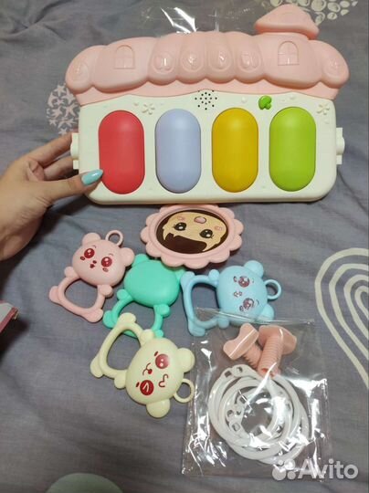 Детский коврик с пианино