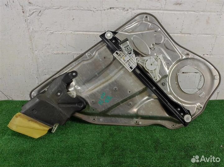 Стеклоподъемник задний правый Mercedes Benz E-cla