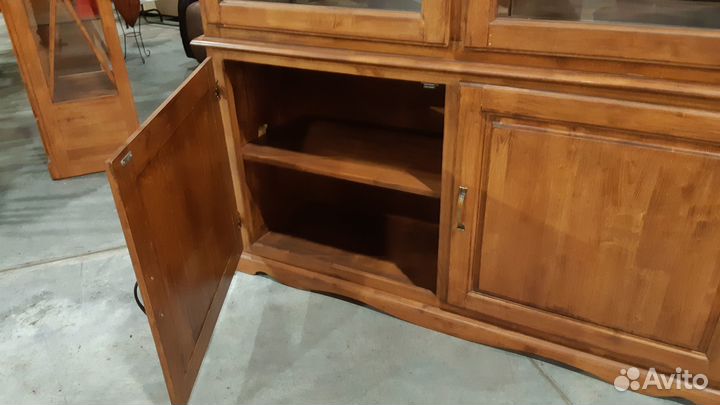 Буфет сервант витрина