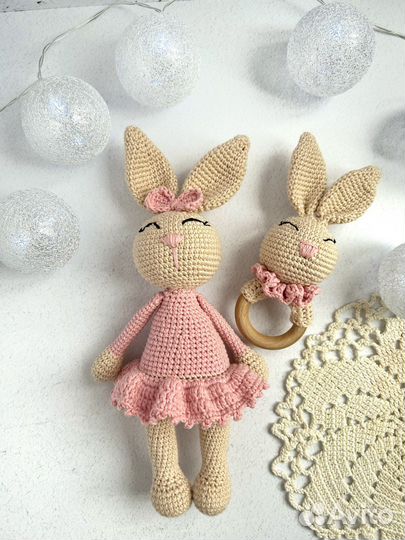 Заяц погремушка набор вязанный