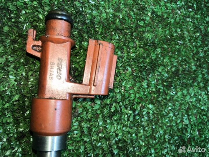 Топливная форсунка Lexus Ls600H UVF46 2urfse