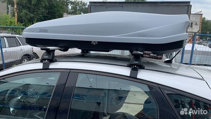 Багажник бокс на крышу авто