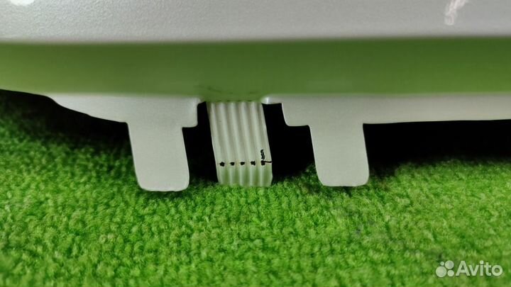 Декоративная накладка задняя левая Cadillac