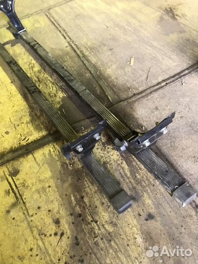 Багажник на рейлинги