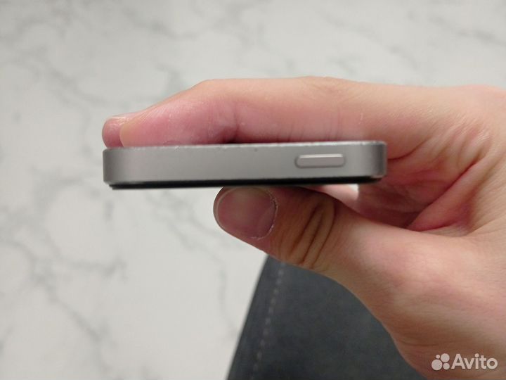 iPhone 5S, 16 ГБ