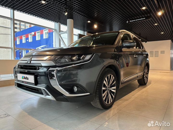 Mitsubishi Outlander 2.4 CVT, 2019, 114 666 км