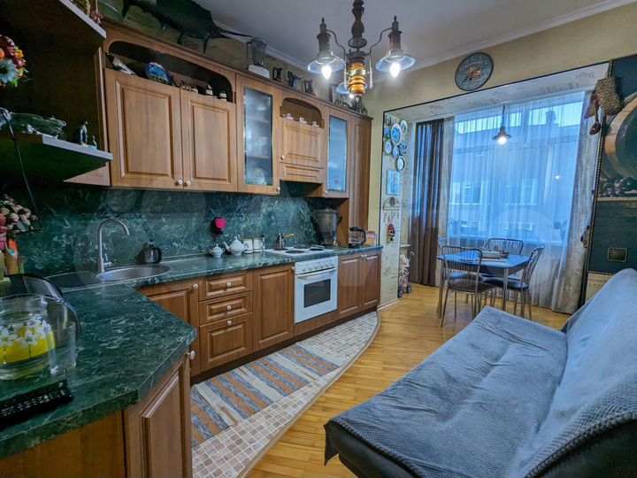 2-к. квартира, 58,5 м², 9/9 эт.