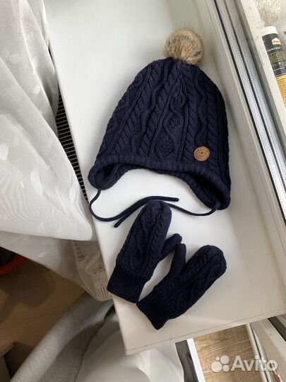 Комплект шапка и варежки H&M 98