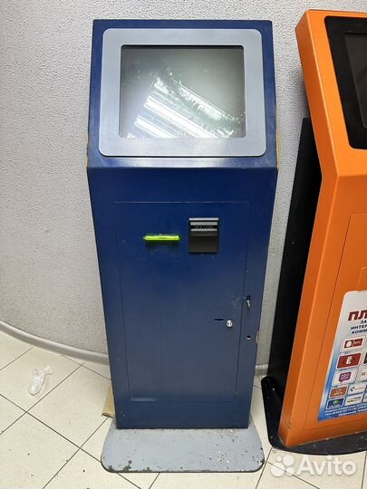 Металлический ящик