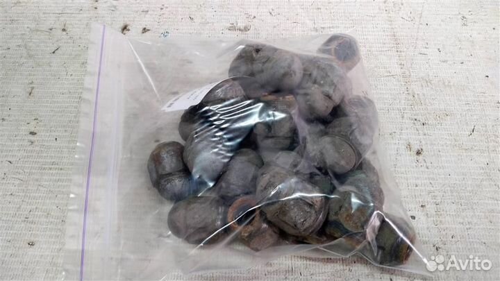 Гайка колесная км-т Toyota Granvia KCH16 95-02г