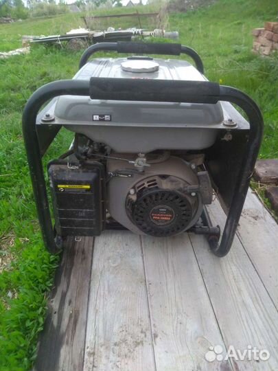 Бензогенератор