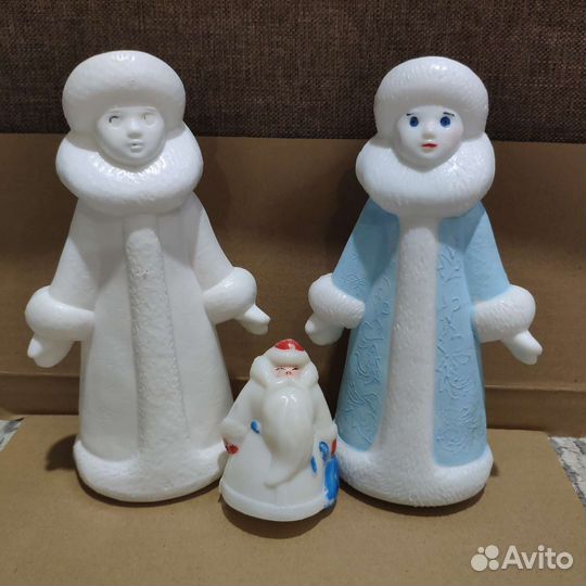 Игрушки Снегурочки и дед мороз