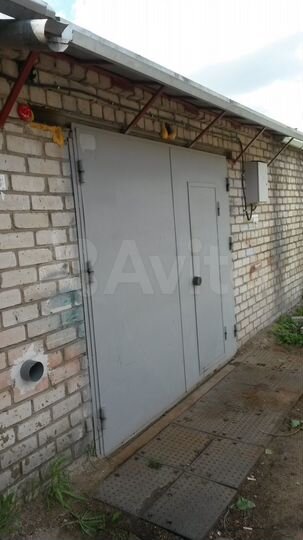 Гараж, > 30 м²