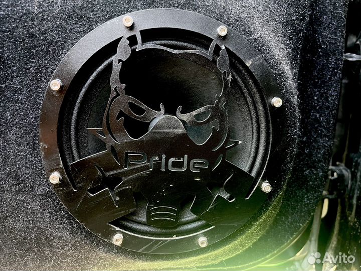 Грили на динамики 16