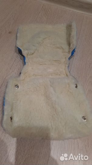 Муфта варежки на коляску с мехом