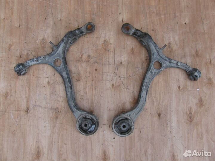 Рычаг передний Honda Accord 8