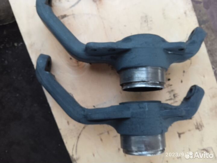 Поворотный кулак нива 21214