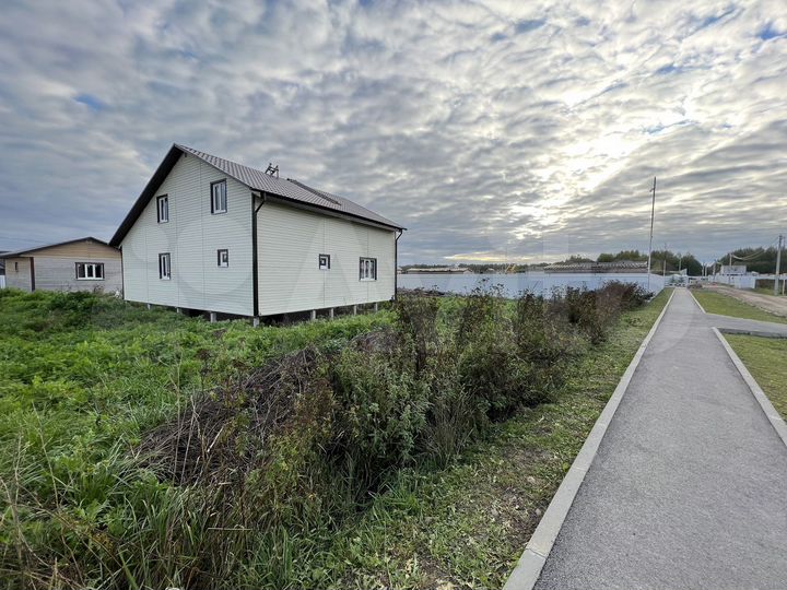 Коттедж 185,5 м² на участке 14 сот.