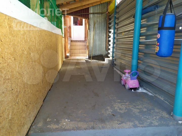 Дом 253,1 м² на участке 9 сот.