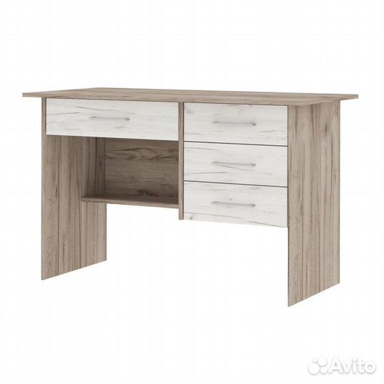 Письменный стол