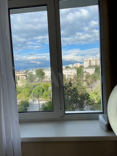 Место мастера бровиста или визажиста